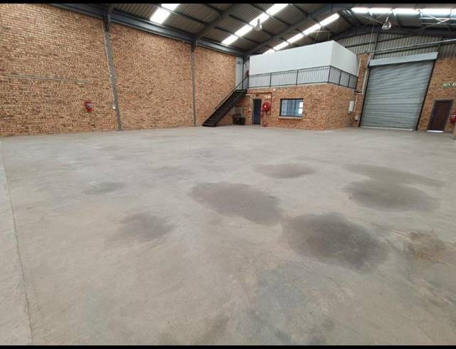 INDUSTRIAL PROPERTY TO RENT IN STRYDOM PARK